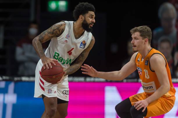 缺乏稳健的 缺乏稳健的